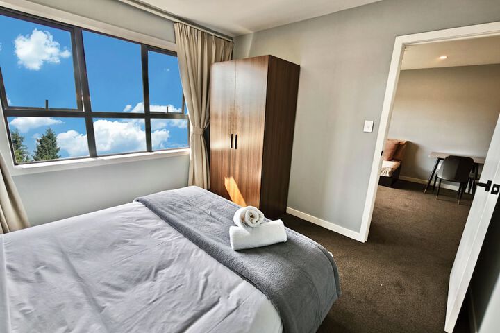 Room 8 of 31