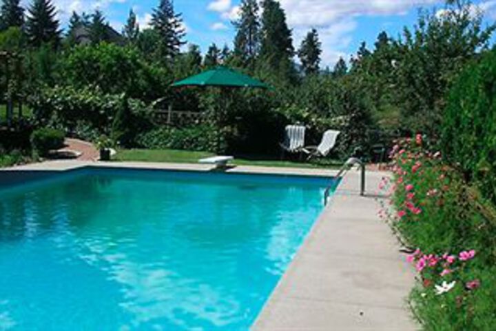 Pool 18 of 18