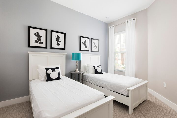 Room 18 of 30