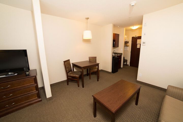 Room 5 of 74