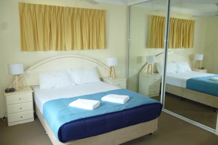 Room 6 of 51