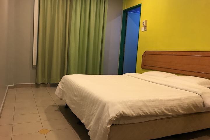 Room 11 of 47
