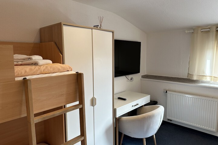 Room 44 of 109