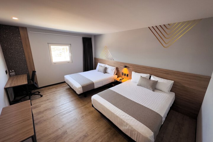 Room 9 of 43