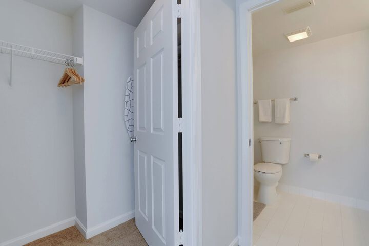Room 15 of 195
