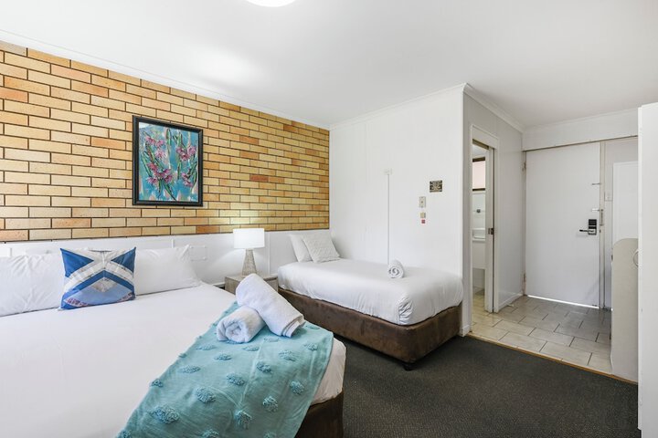 Room 5 of 30