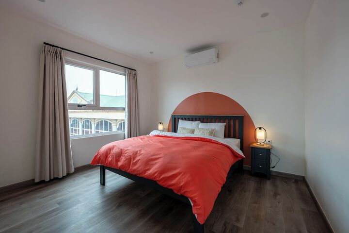 Room 21 of 61