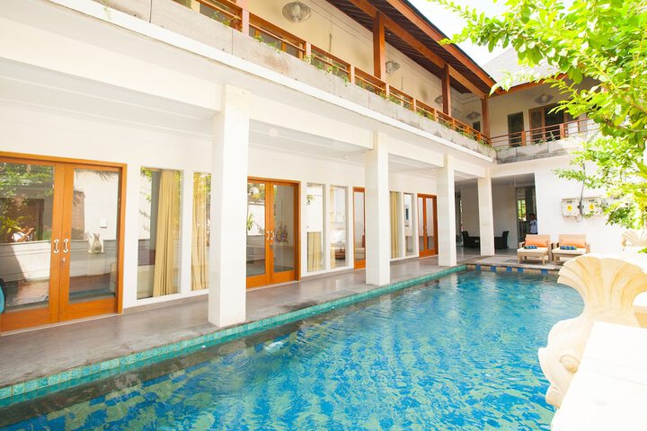 Apple Villa & Suite Seminyak