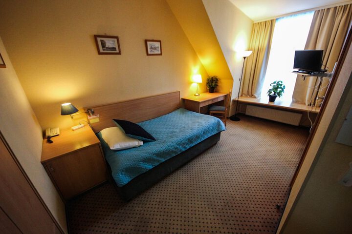 Room 67 of 72