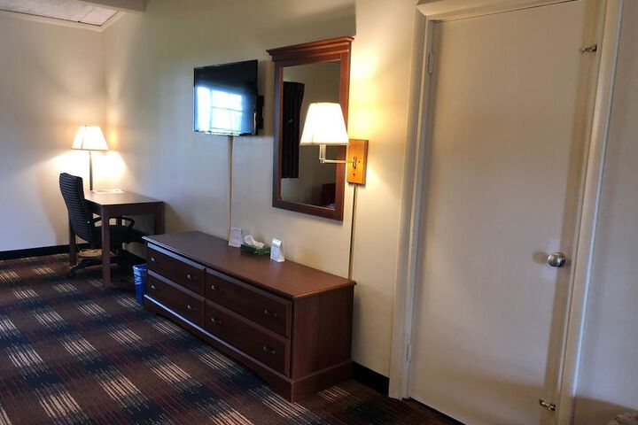 2 Double Beds (4 of 4)