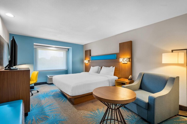 Room 32 of 45