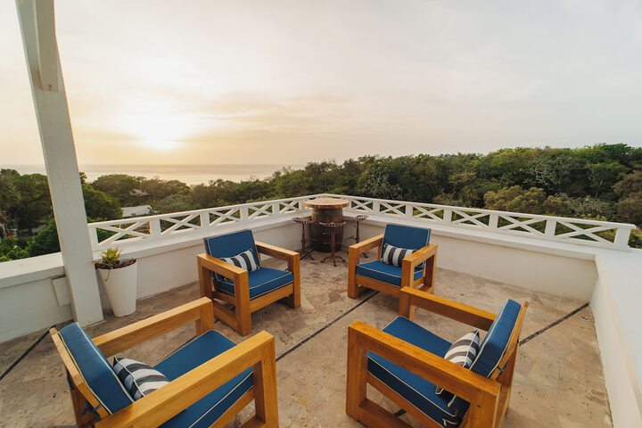 Sundeck 67 of 69