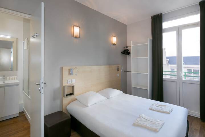Room 21 of 52