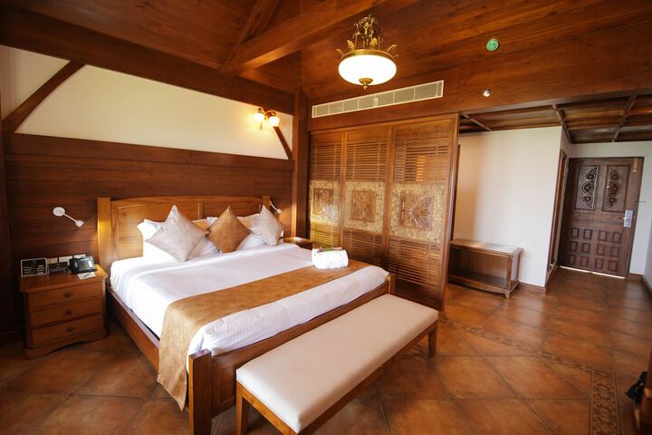 Room 27 of 149