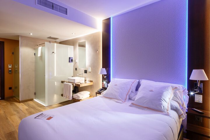 Room 7 of 57