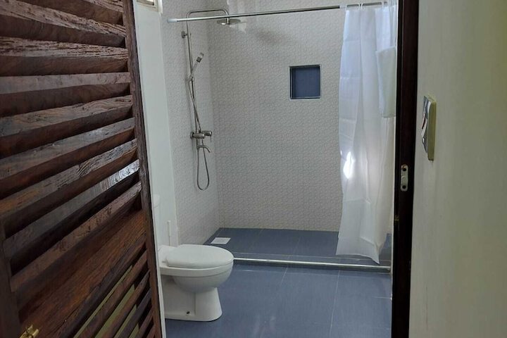Room 46 of 97