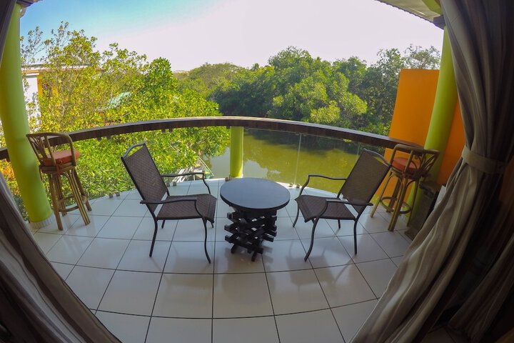 Room 15 of 111