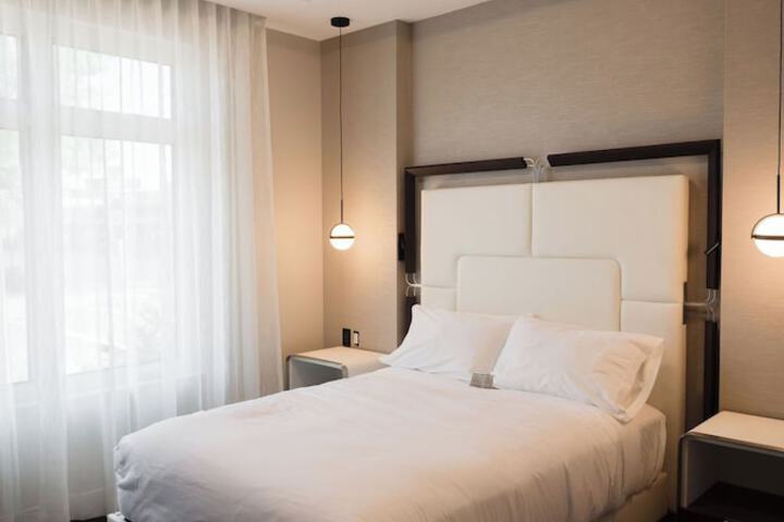 Room 3 of 18