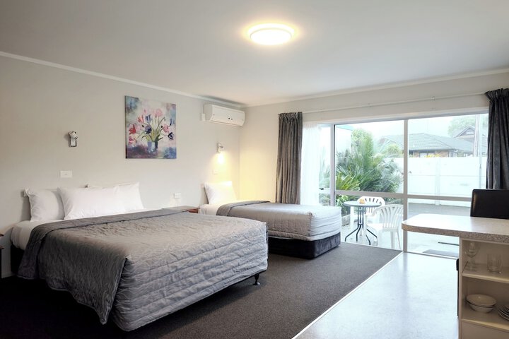 Room 14 of 36