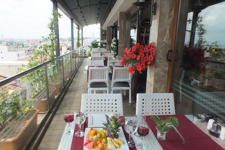 Terrace/Patio 57 of 59
