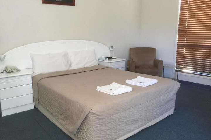Room 5 of 45