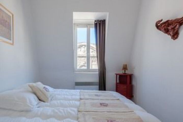 Room 3 of 18