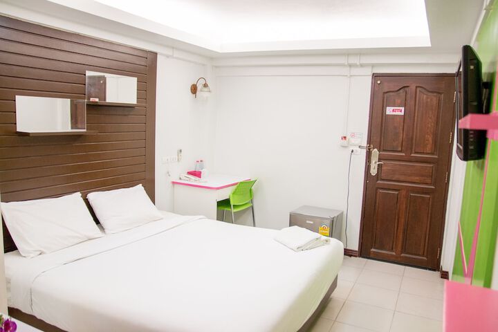 Room 19 of 30