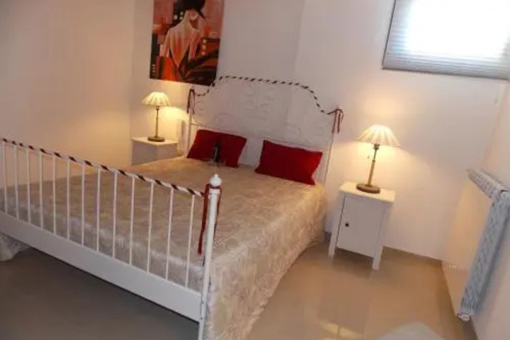 Room 2 of 15