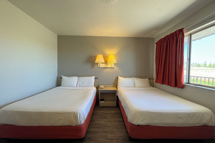 Room 16 of 75