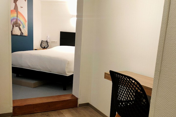 Room 56 of 112