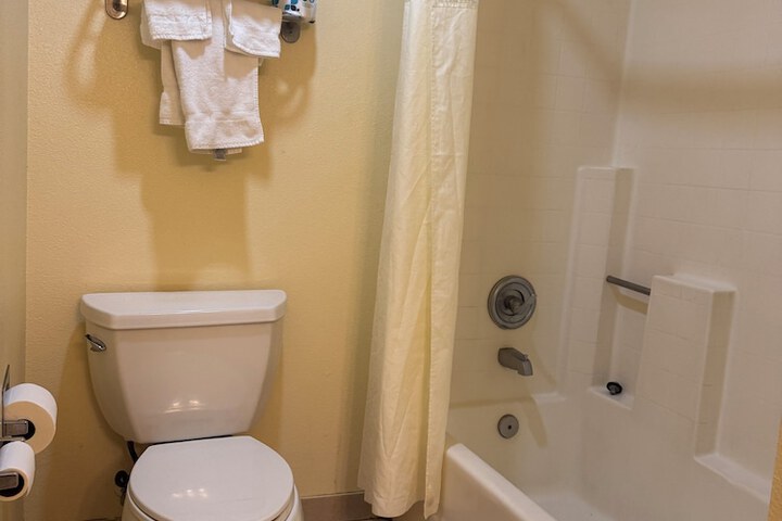 Clean Restrooms