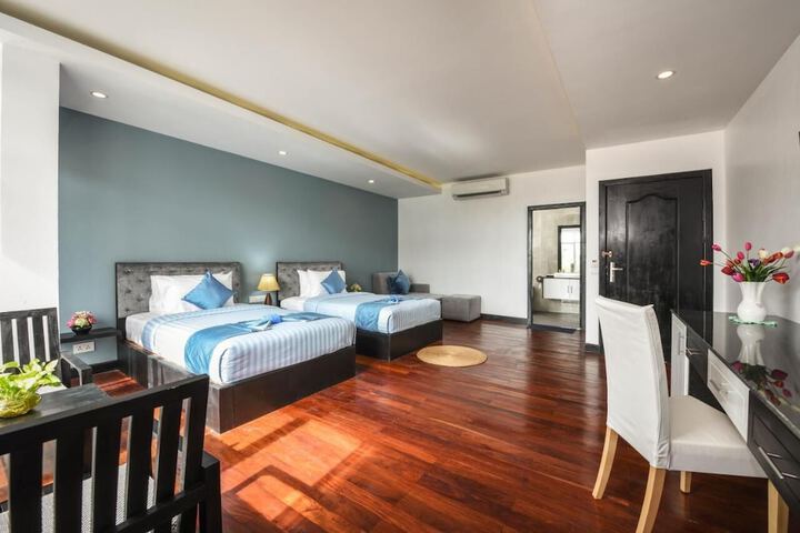 Room 7 of 40