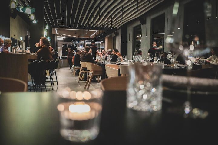 Dining 101 of 131