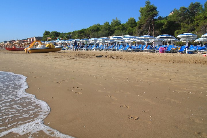 Beach 35 of 44