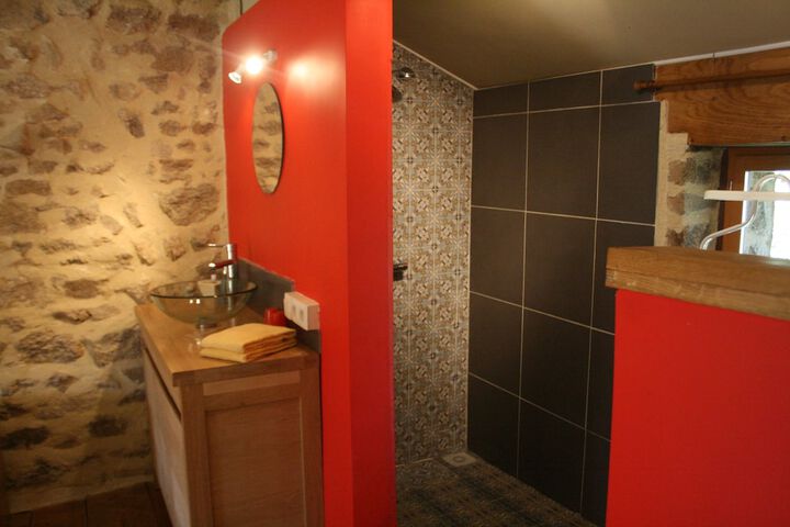 Room 7 of 8