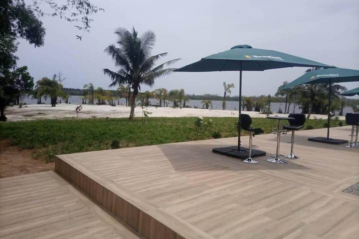 Hotel 5 of 6