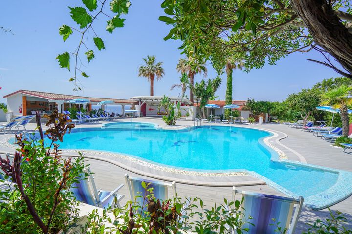 Pool Hotel