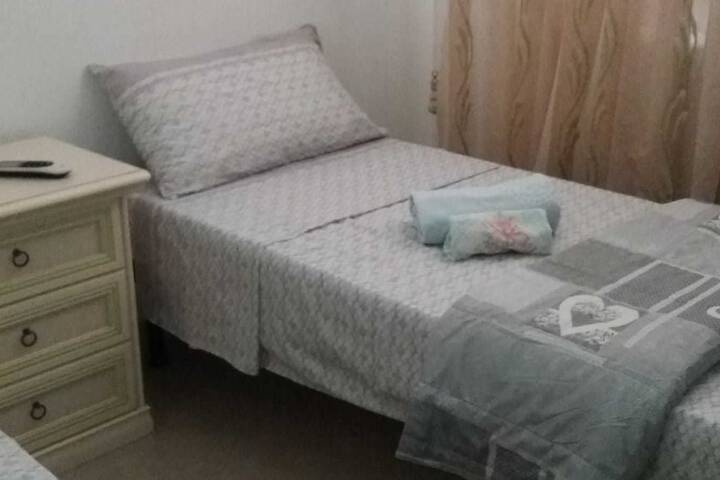 Room 9 of 12