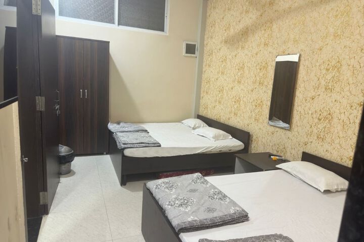 Room 6 of 7