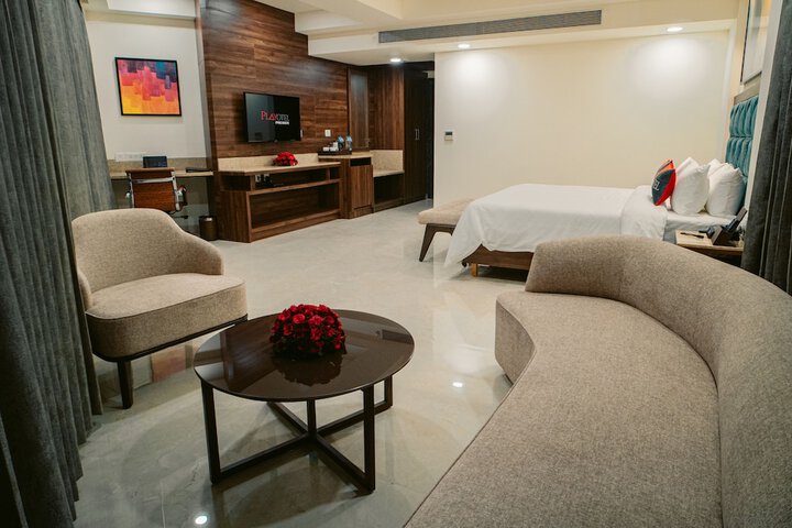 Room 5 of 35