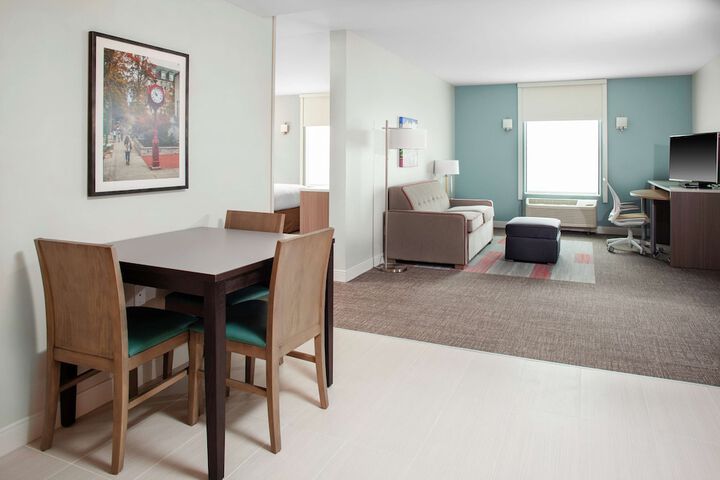 1 King Bed Studio Suite (11 of 13)