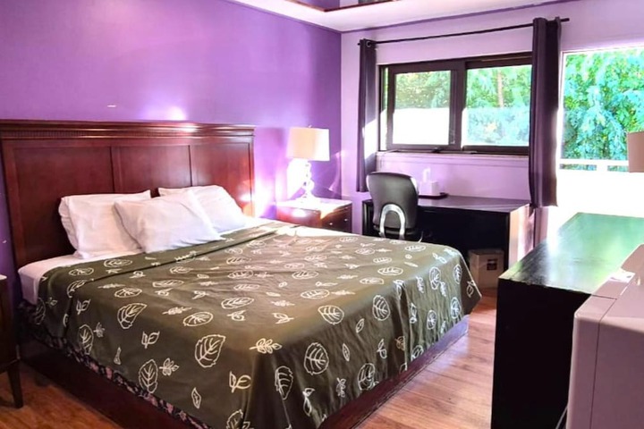 Room 5 of 43