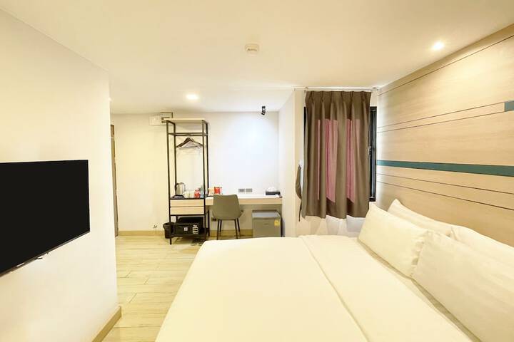 Room 25 of 44