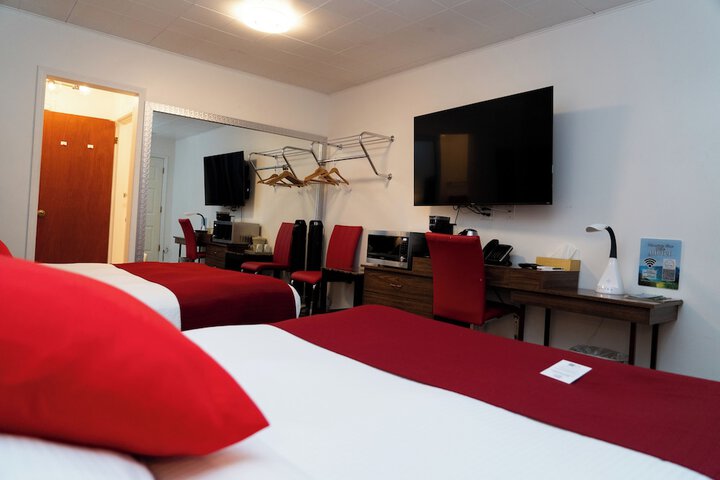 Room 12 of 61