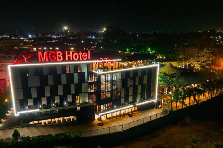 MGB Hotel at 2ten