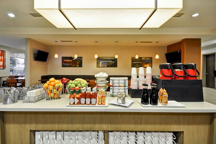 Breakfast area