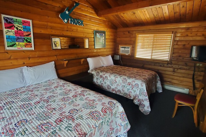 Room 17 of 47