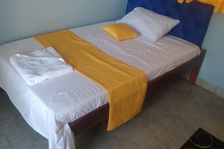 Room 2 of 48