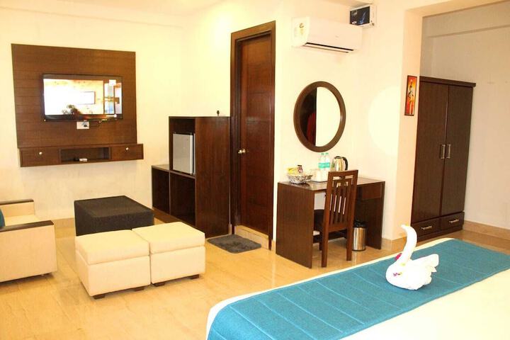 Room 42 of 97