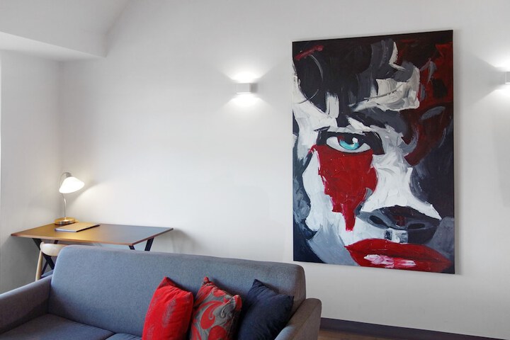 Room 77 of 158